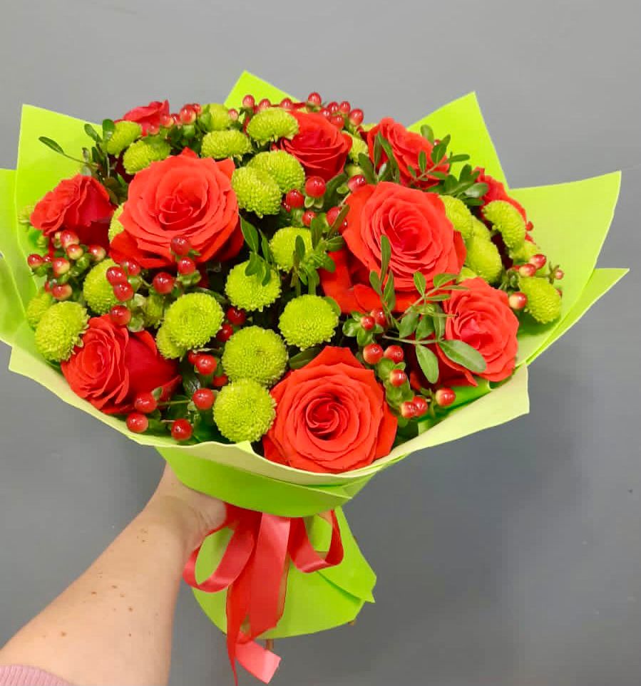 Букет цветов из: Хризантемы и Розы в Аргаяше