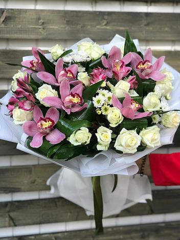 Букет цветов из: Розы и Хризантемы в Аргаяше