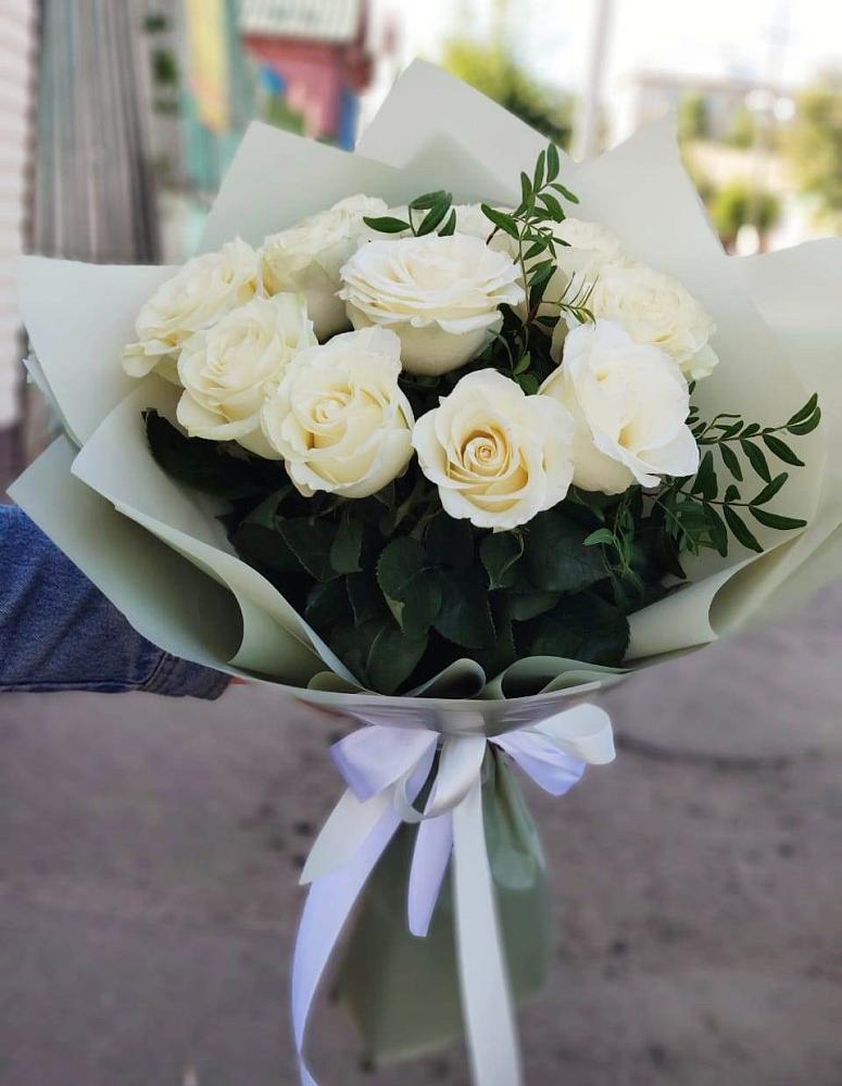Букет Белые розы Проуд в Аргаяше