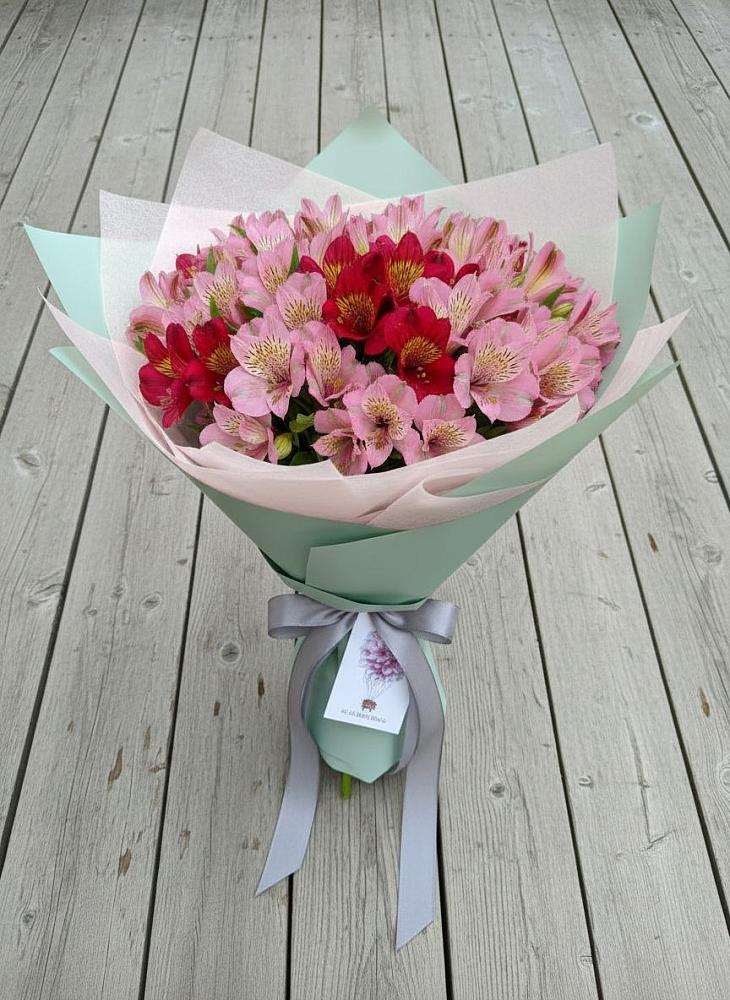 Букет цветов из: Альстромерии в Аргаяше
