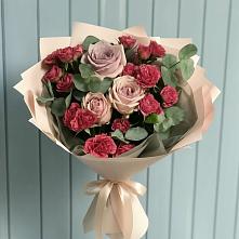 Букет цветов из:  Гвоздики и Розы в Аргаяше