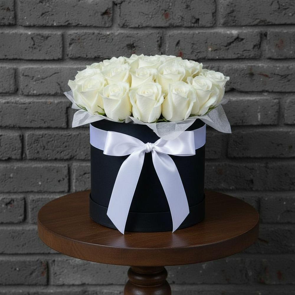 Цветочная композиция из Розы в шляпной коробке в Аргаяше