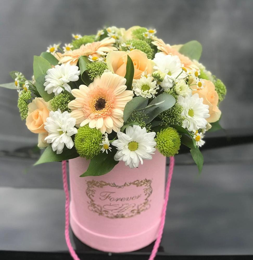 Цветочная композиция из Розы, Герберы и Хризантемы в шляпной коробке в Аргаяше