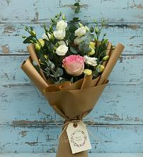 Букет цветов из:  Розы и Лизиантусы в Аргаяше